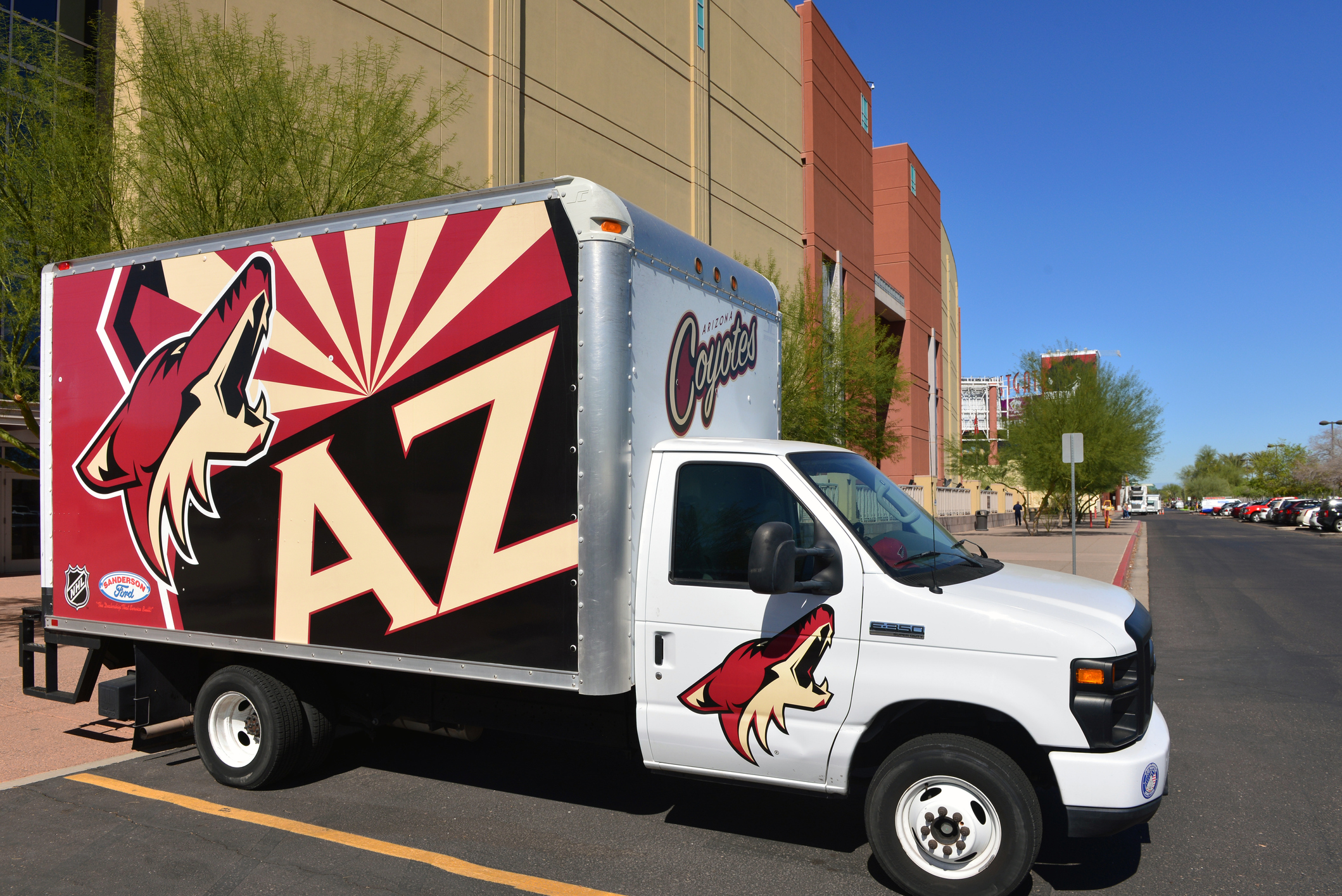 Arizona Coyotes truck