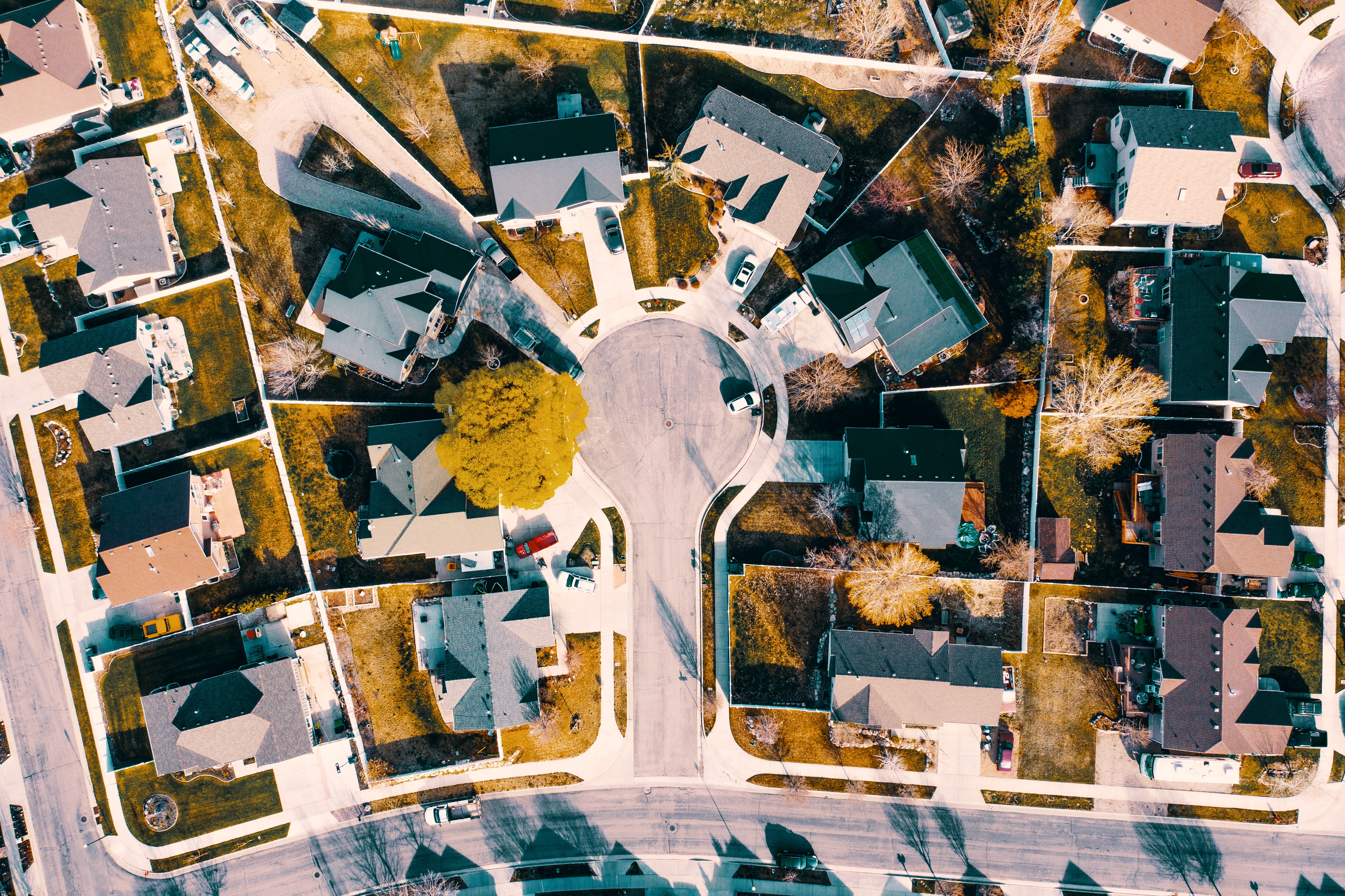 Houses on a cul-de-sac.