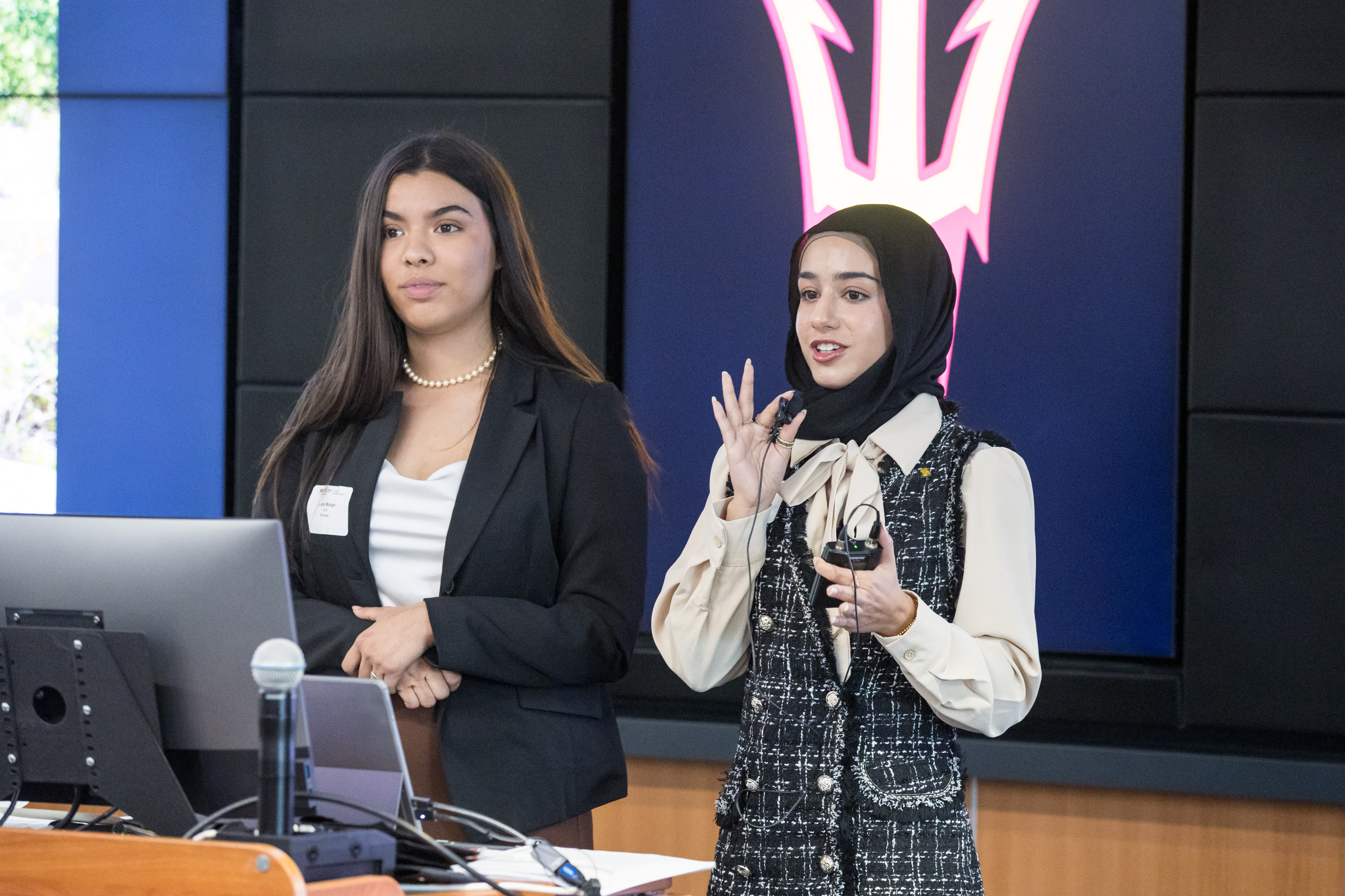 First-year students Luna Mange and Zainab Abu-Gilal.
