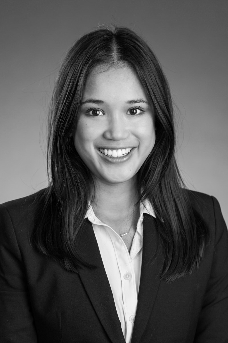Headshot of MS-FIN alumna Joy Wong