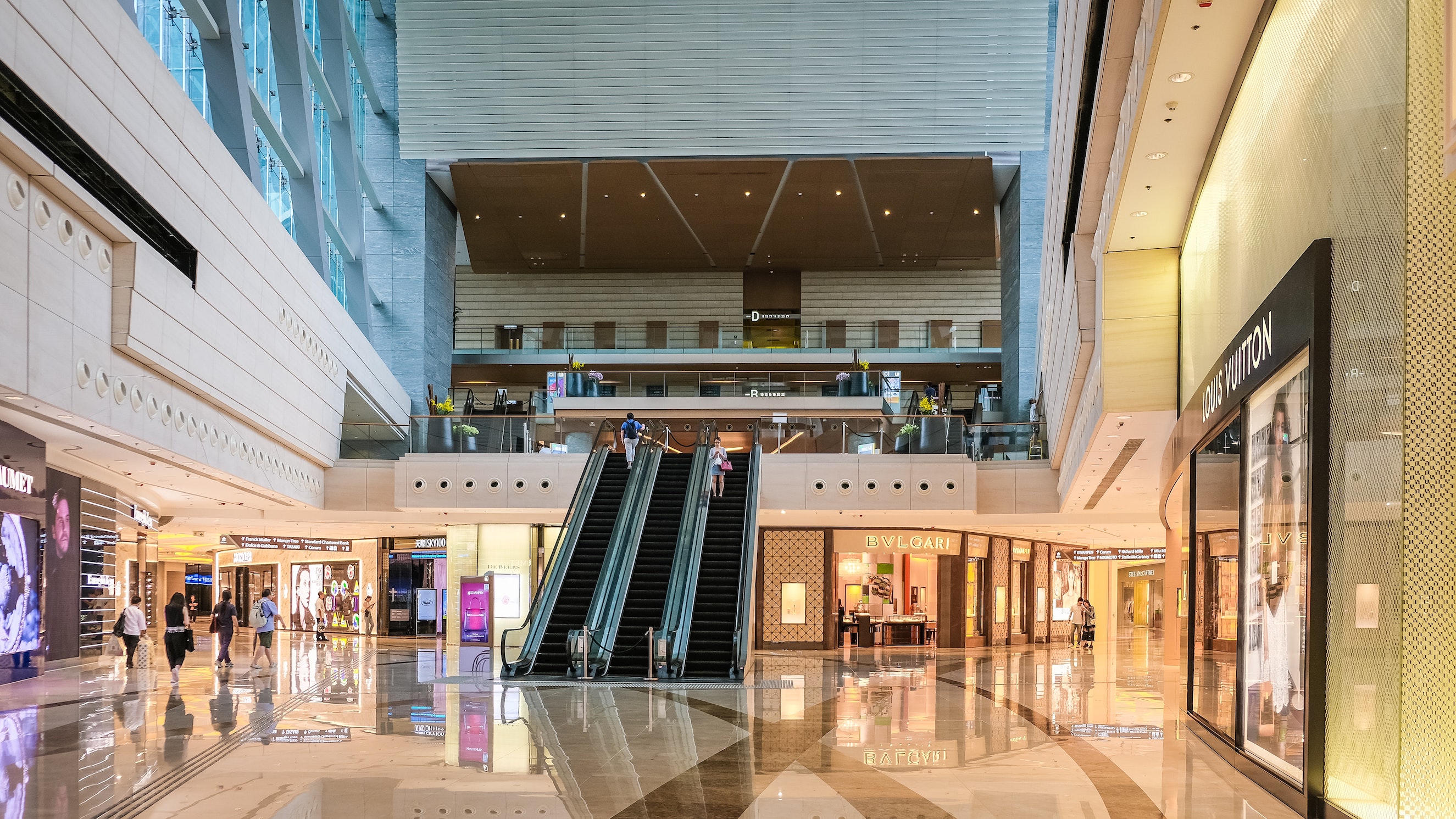 Shopping mall