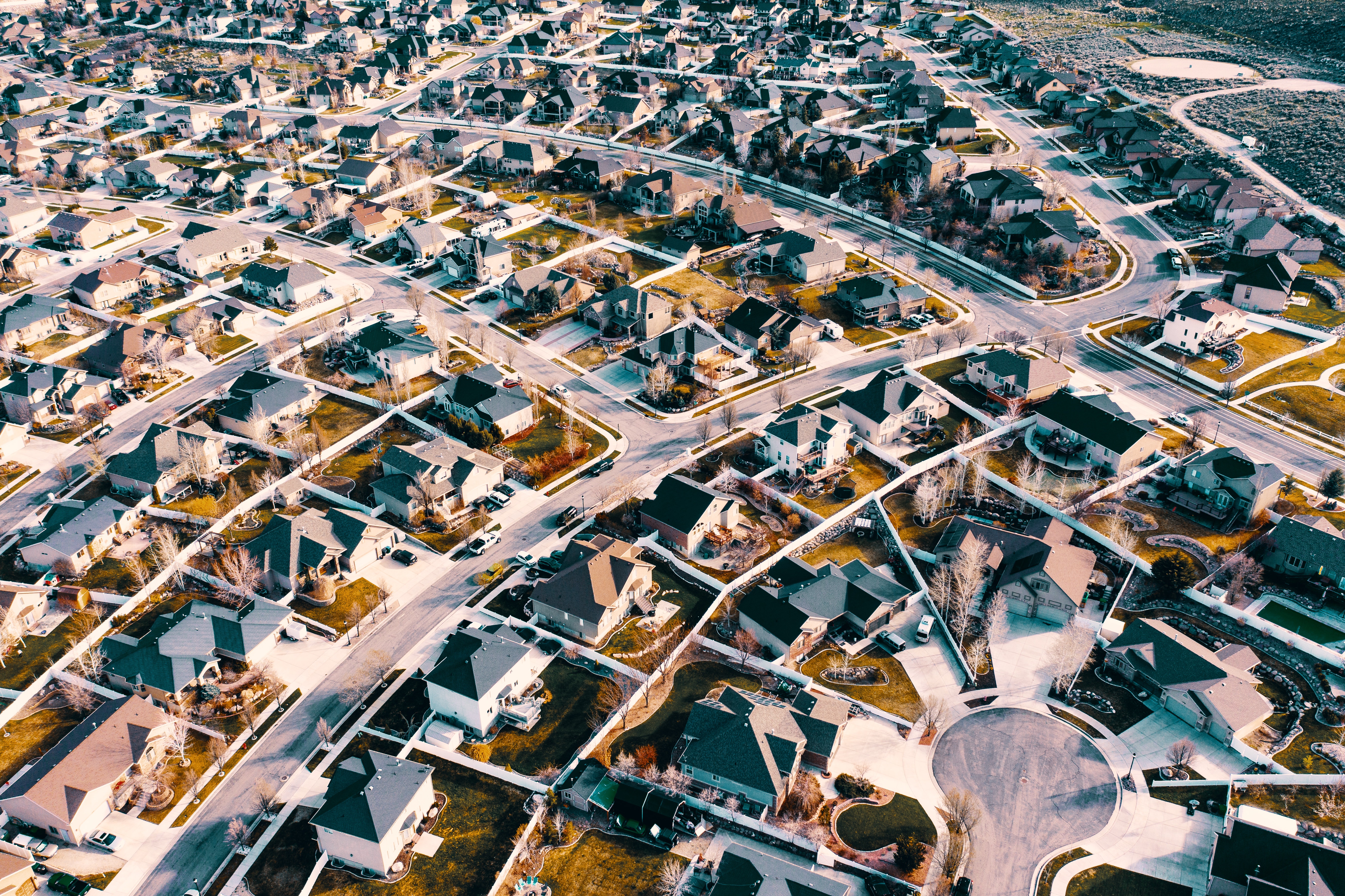 Large neighborhood.