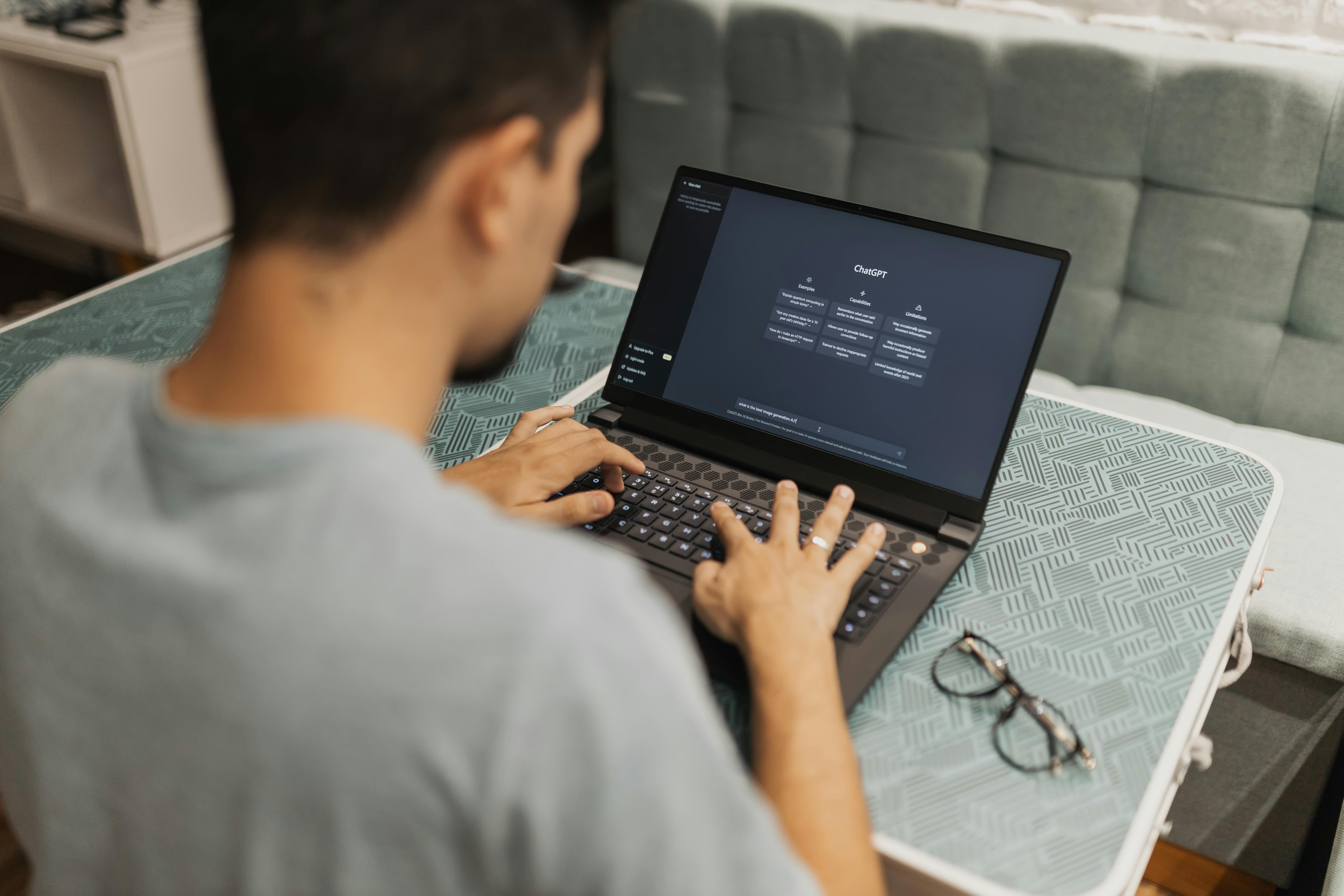 Person using ChatGPT.