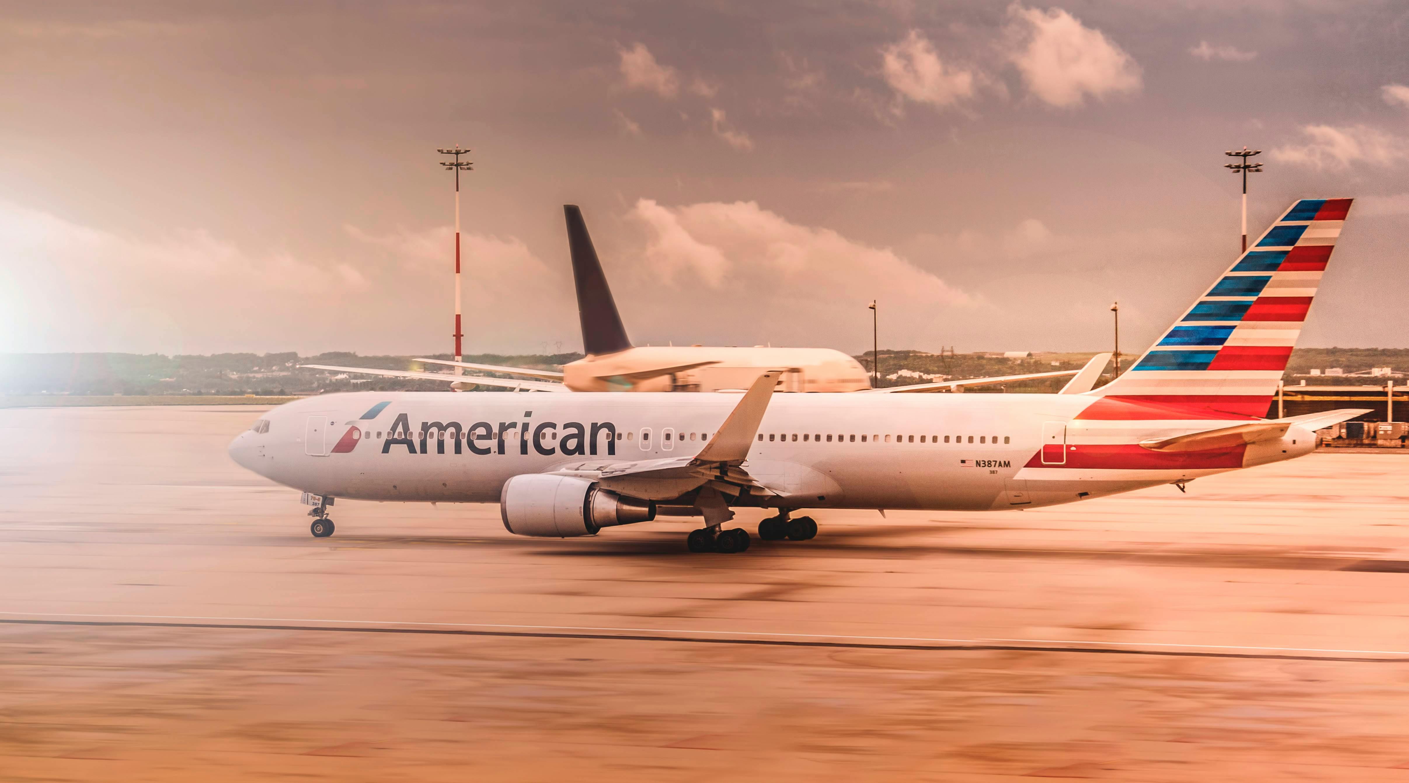 An American Airlines plane.