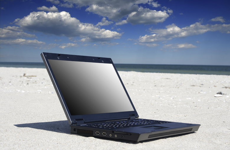 Laptop-beach-IDEAS.jpg Laptop-beach-IDEAS.jpg
