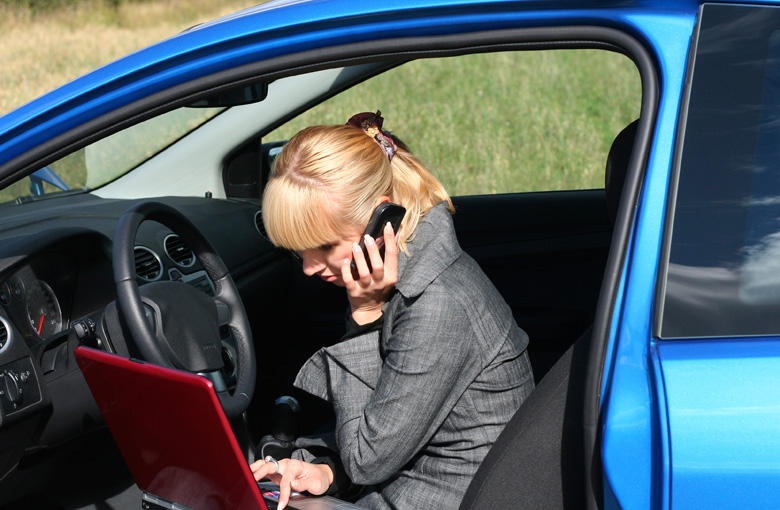 Working-in-car-IDEAS.jpg Working-in-car-IDEAS.jpg