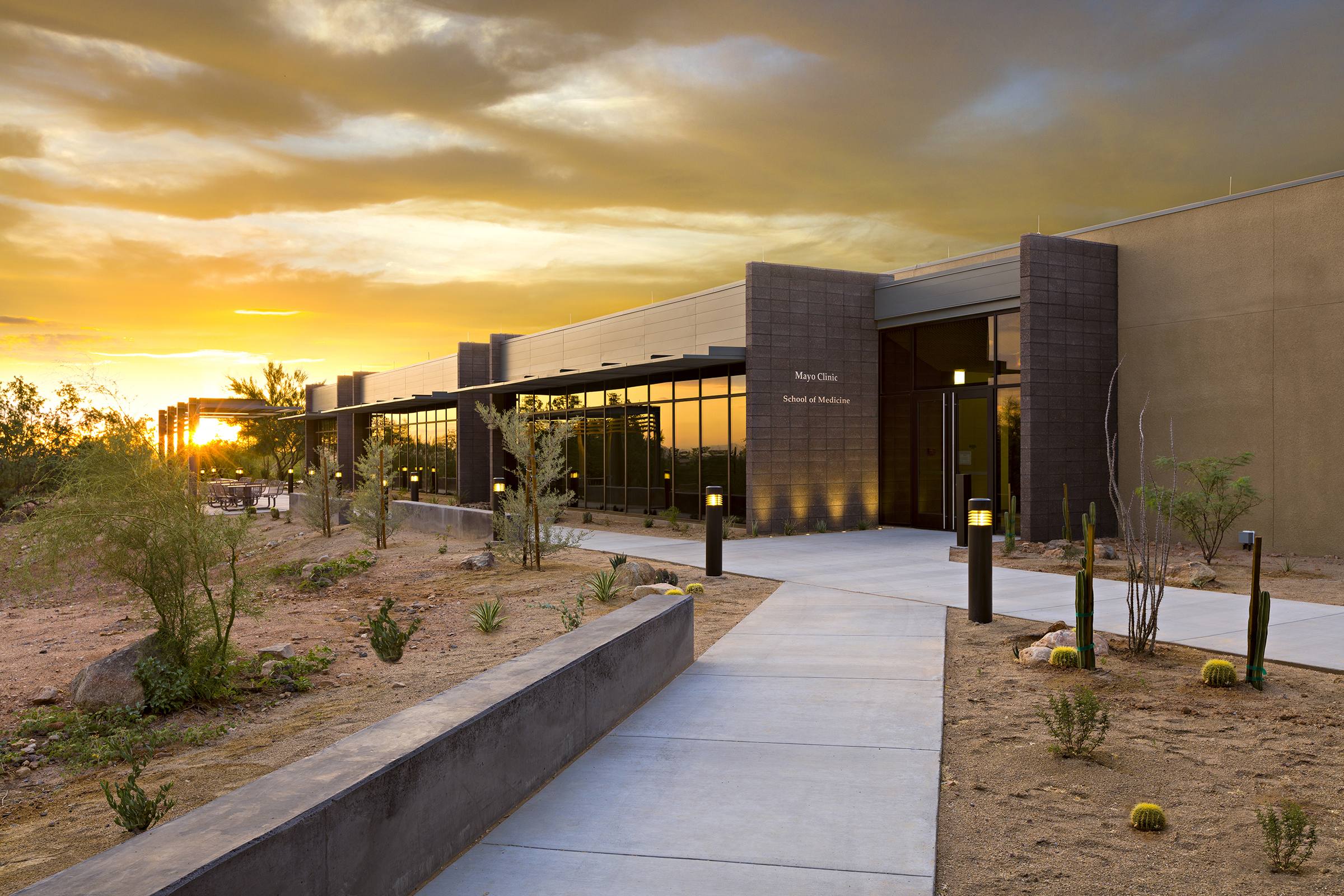 mayo-clinic-school-of-medicine-arizona-campus.jpg mayo-clinic-school-of-medicine-arizona-campus.jpg