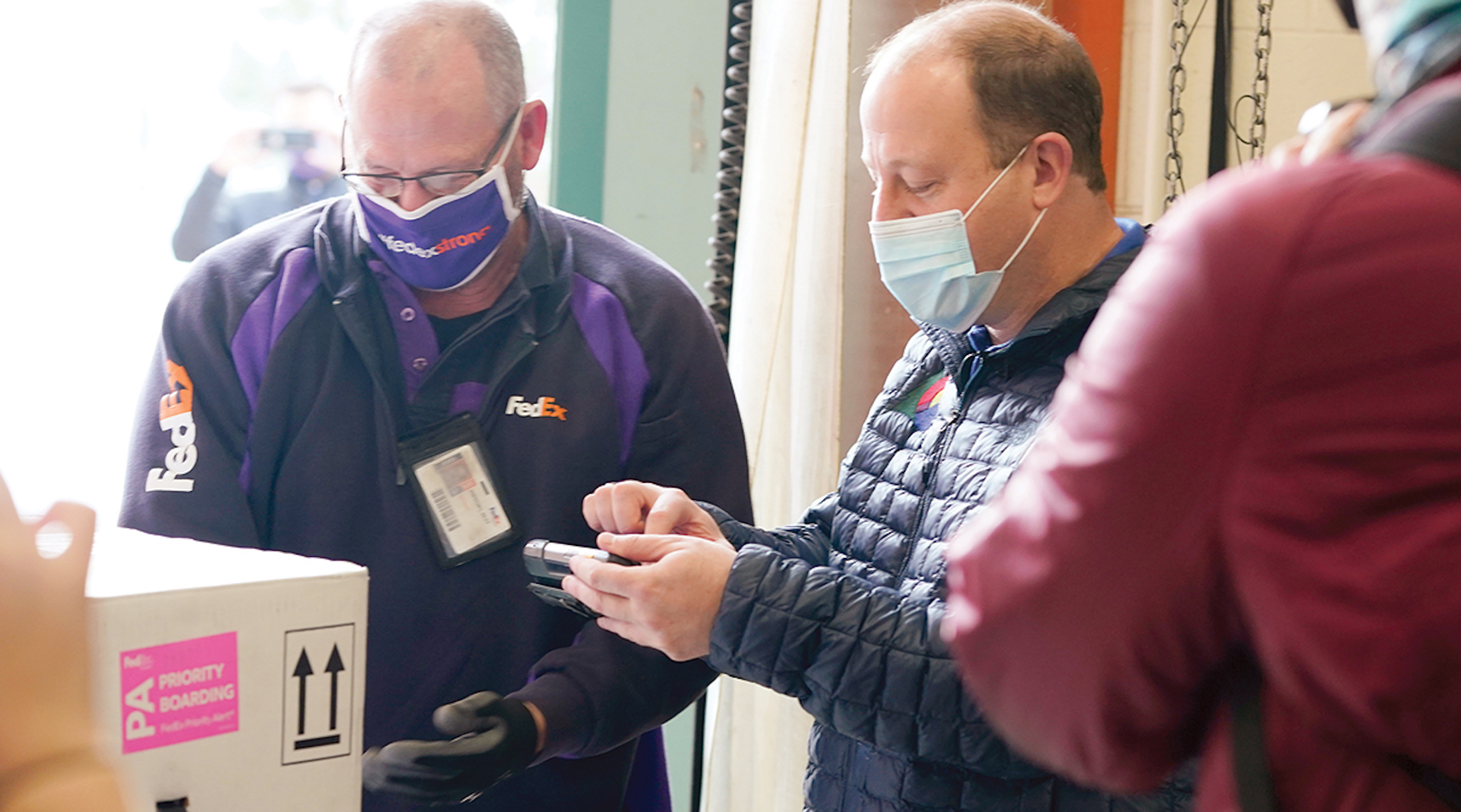 vaccine-fedex-1200.jpg vaccine-fedex-1200.jpg