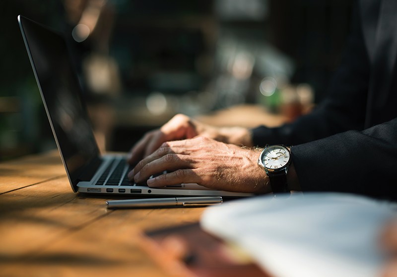 web-playing-for-keeps-with-it-workers-watch-their-online-activity.jpg web-playing-for-keeps-with-it-workers-watch-their-online-activity.jpg